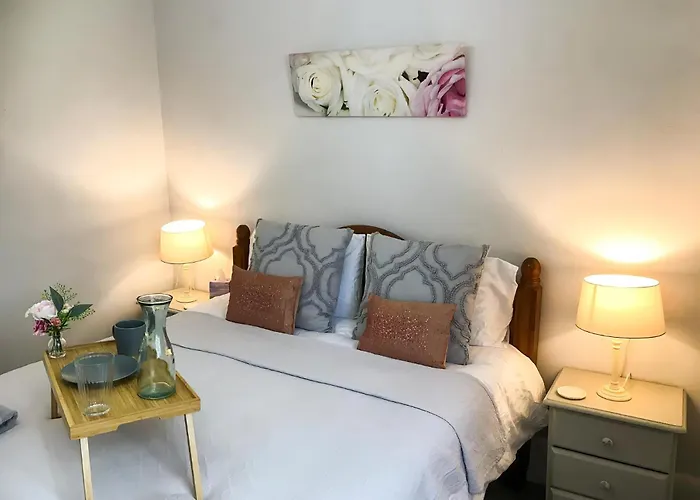 The Cornish Peak Beautiful Apartment In Grade 2 Listed Building In Cornwall By Staystaycations