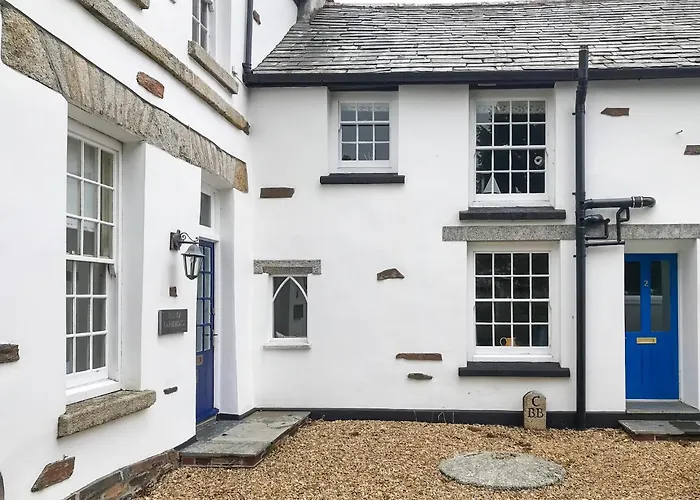The Cornish Peak Beautiful Apartment In Grade 2 Listed Building In Cornwall By Staystaycations
